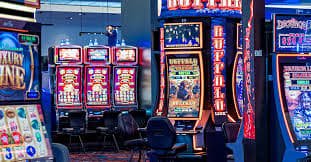 fbmplay live casino game selection screen on desktop